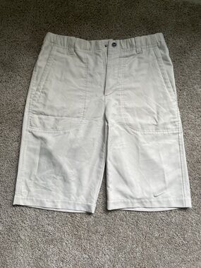 Nike Boys Light Cream Golf Shorts Tour Performance Youth Large